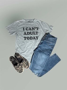 Maurices Light Gray Graphic Tee I CANT ADULT TODAY 🥱🧖🏼‍♀️